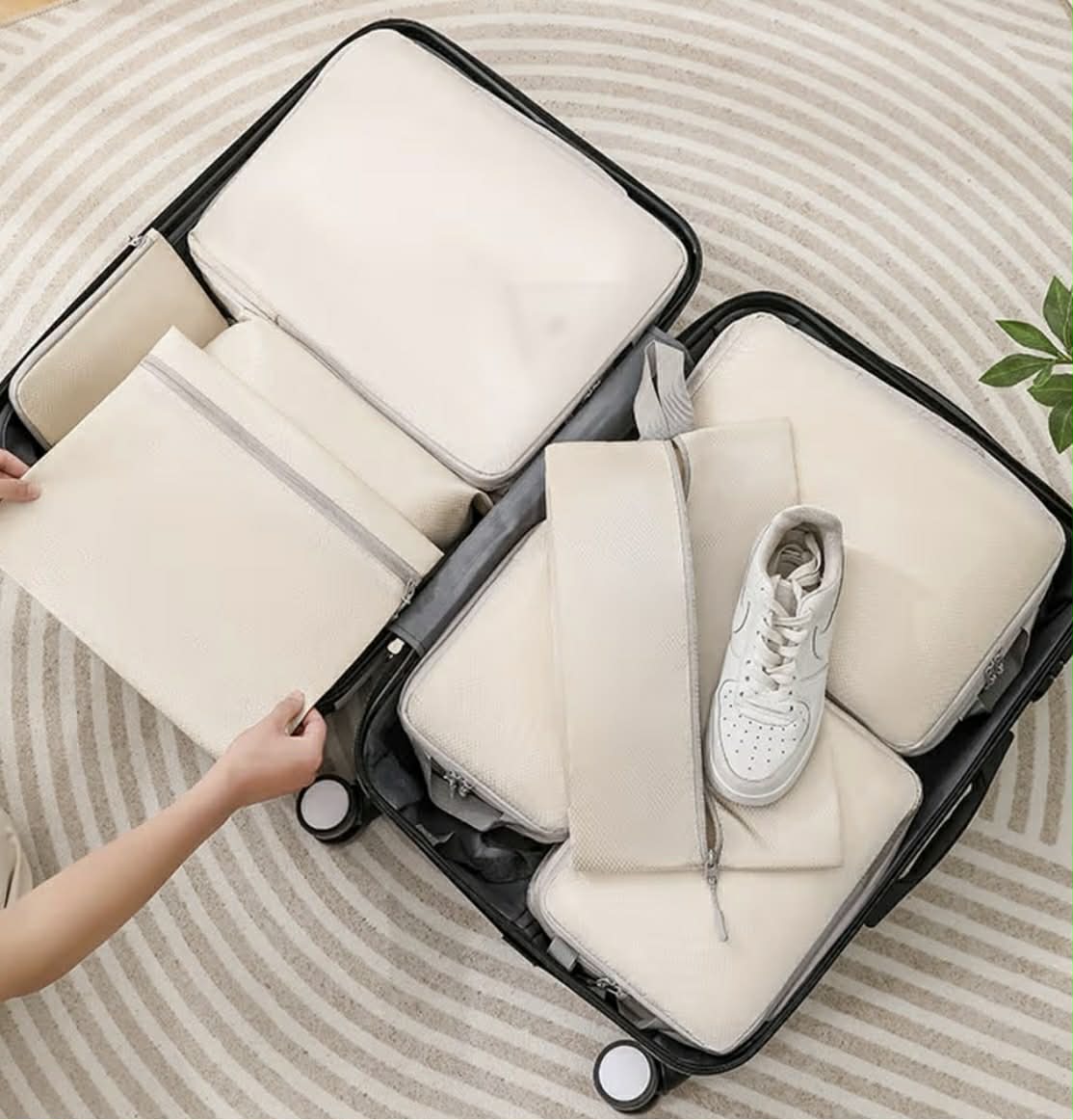 Modern Voyage 8-Pack Travel Organizer Set for Seamless Packing